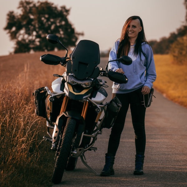 NIA| FELU TRAVEL
